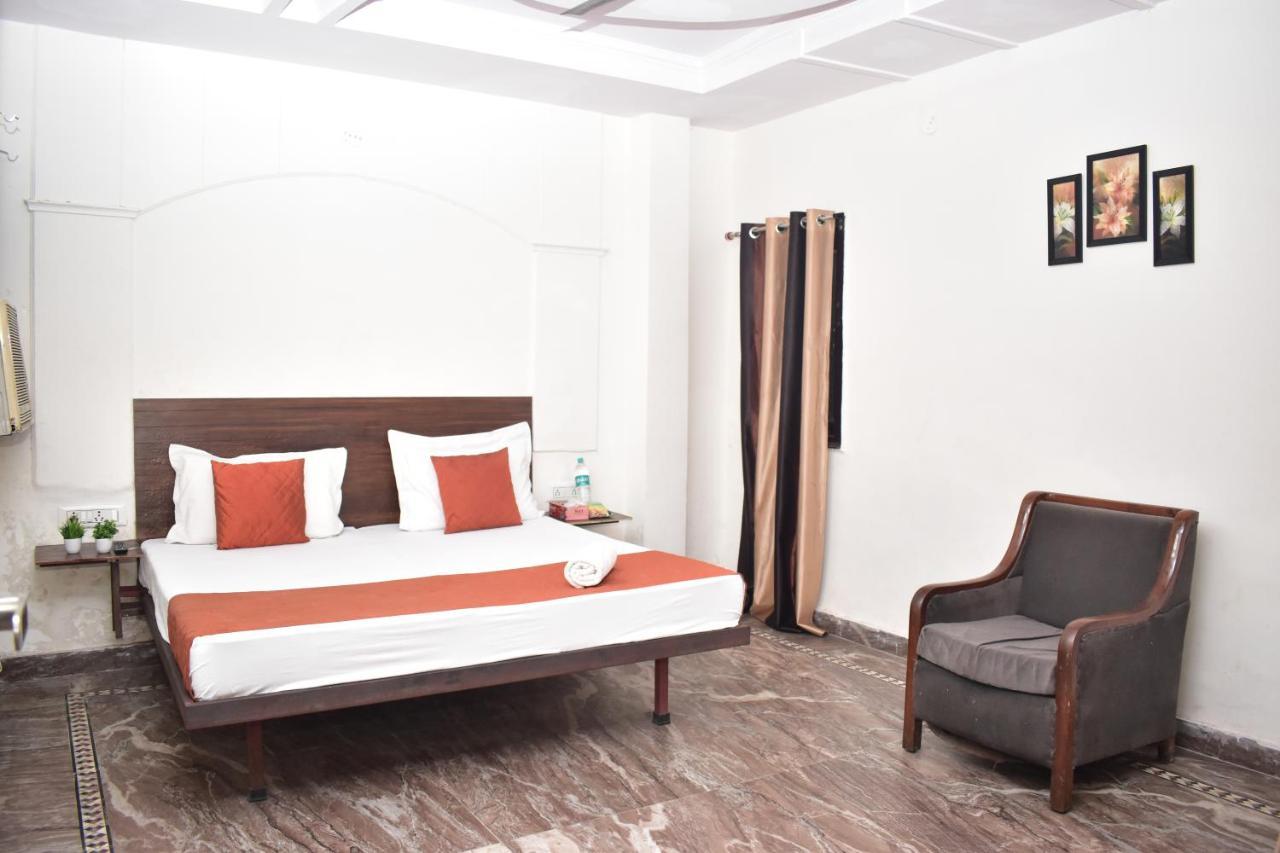 Hotel Dream Inn Anand Vihar Couple Friendly Near Railway Station New Delhi Buitenkant foto